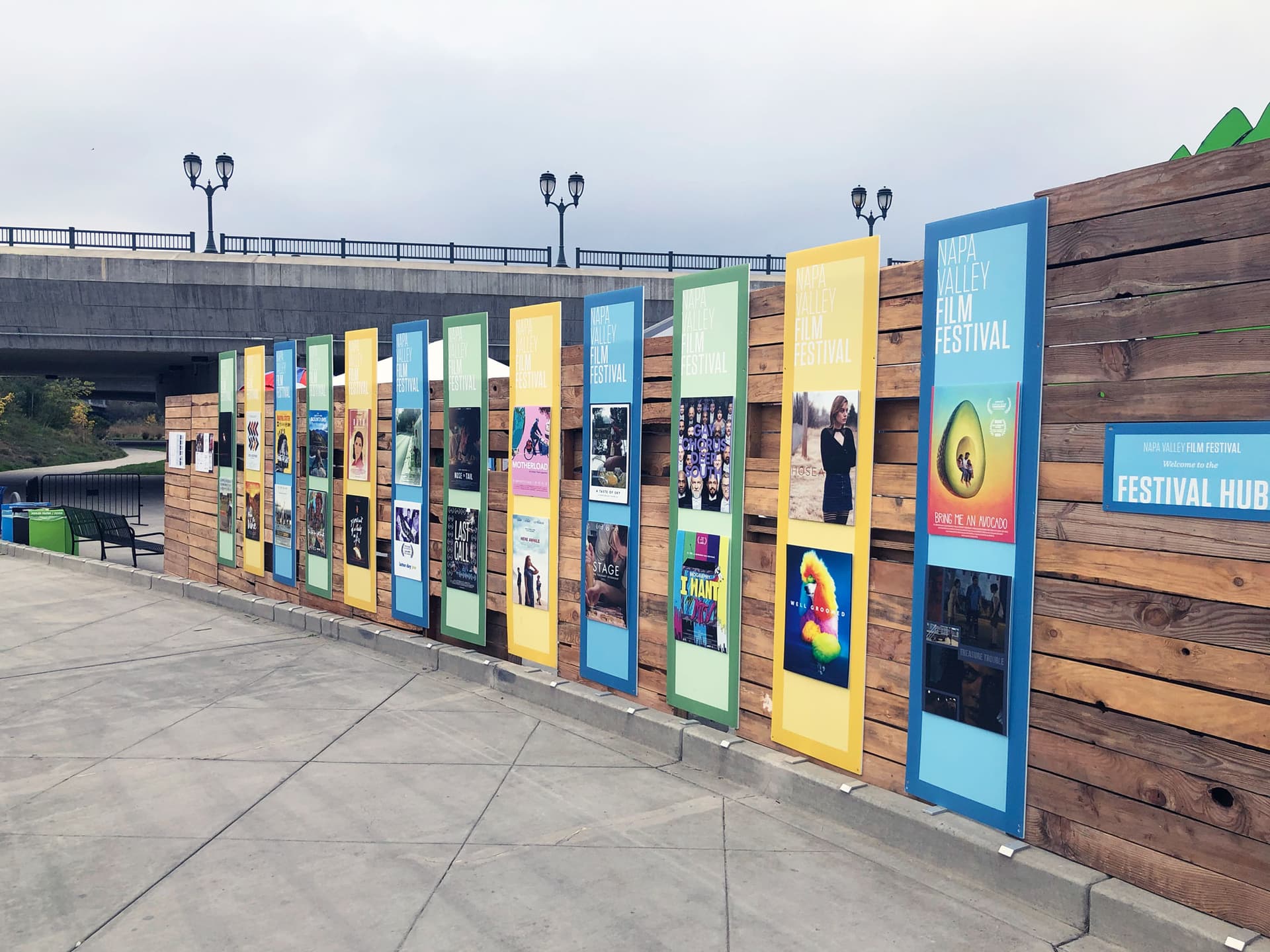 Outdoor banner installation